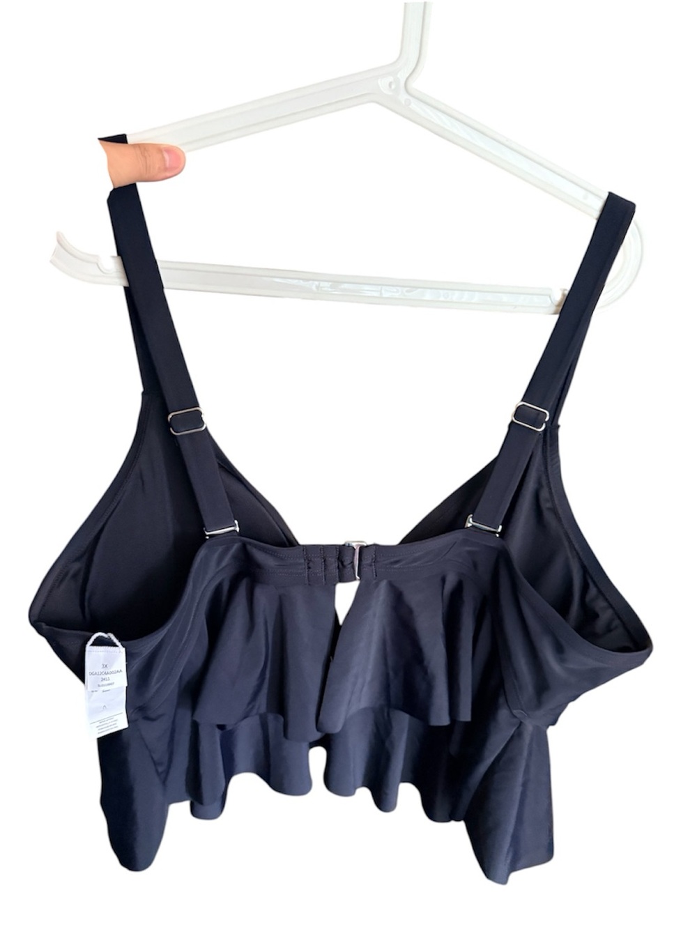 Cupshe Women's Plus Black Bikinis Top With Ruffles & Adjustable Straps .
Size 3X - Picture 7 of 12